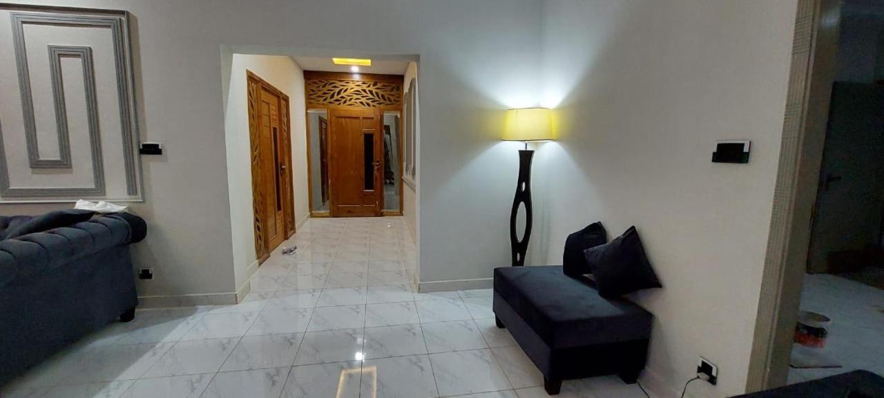 Dhok Sandemar Velvet Vibes Villa Near Islamabad Airport מראה חיצוני תמונה