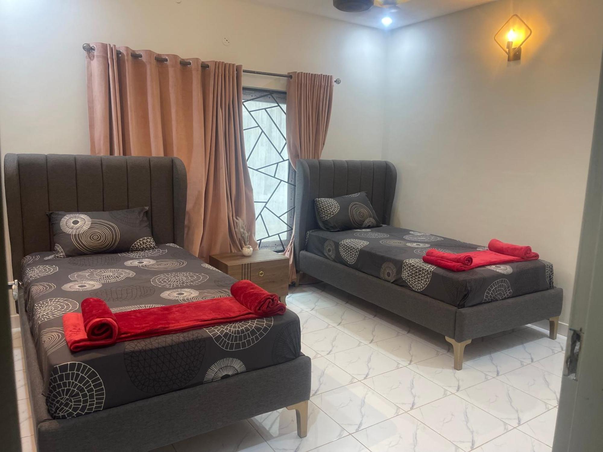 Dhok Sandemar Velvet Vibes Villa Near Islamabad Airport מראה חיצוני תמונה