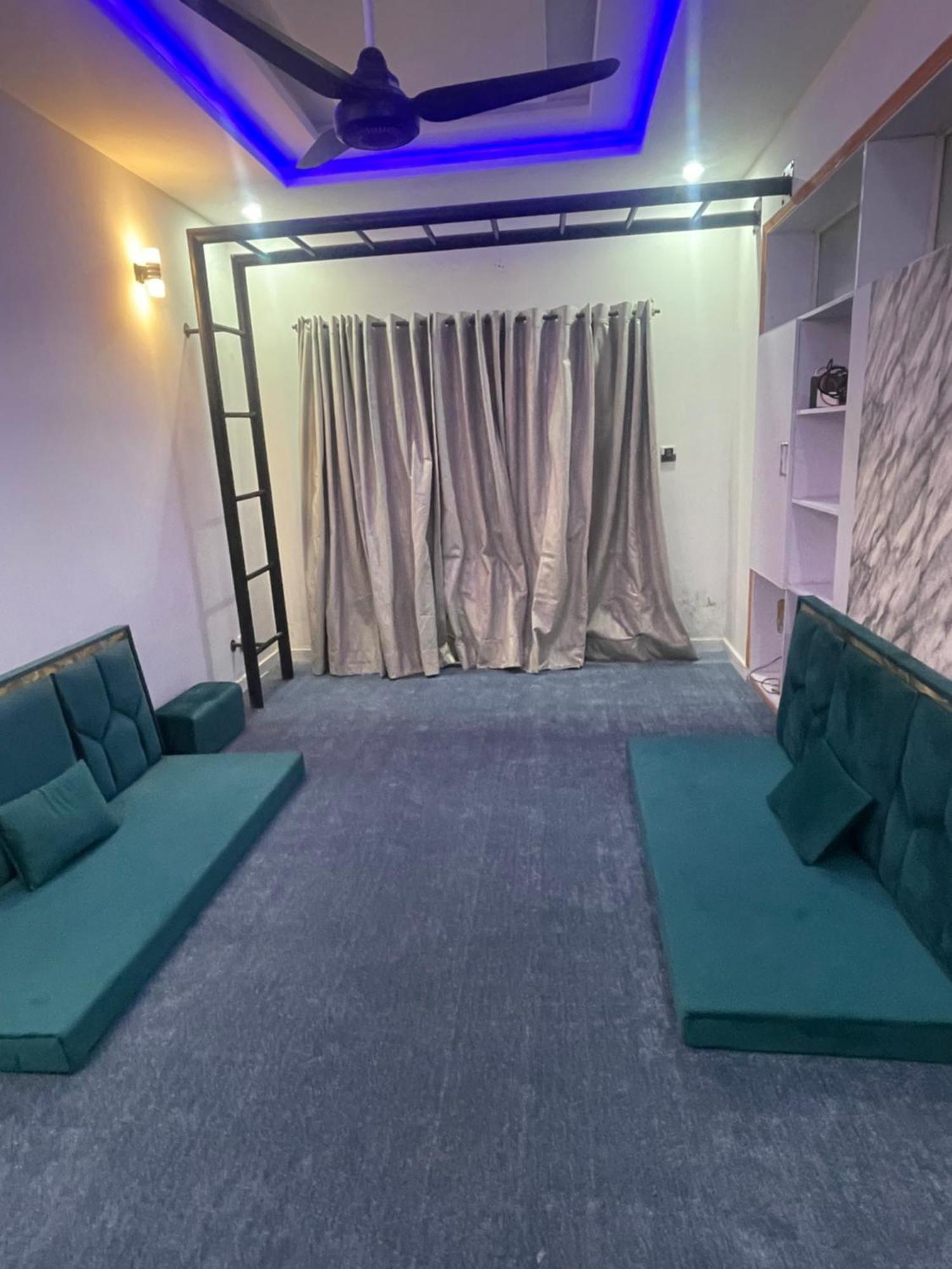 Dhok Sandemar Velvet Vibes Villa Near Islamabad Airport מראה חיצוני תמונה